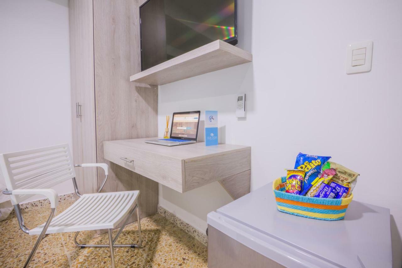 Velik Ocean Hotel Aeropuerto Картахена Экстерьер фото