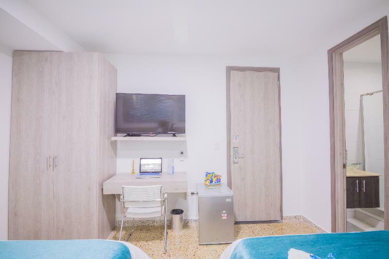 Velik Ocean Hotel Aeropuerto Картахена Экстерьер фото
